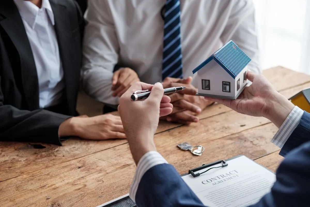 The Ultimate Guide to Choosing the Right Property Manager for Your Rental Property
